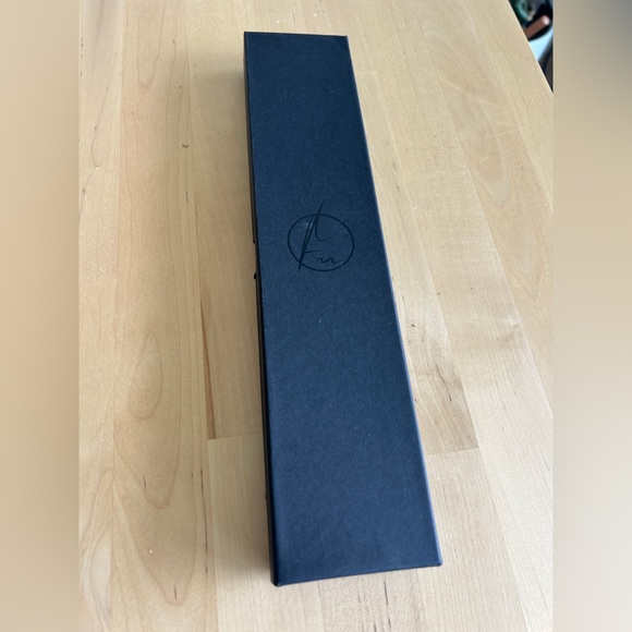 Fearmoore Watch with Two Strap options - Picture 7 of 8